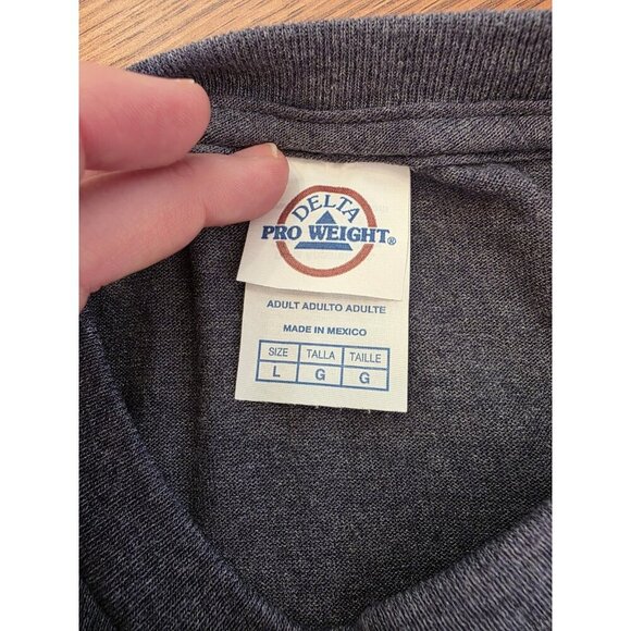 Take‎ No Womens Tshirt Size L Blue Graphic Print Bull Delta Pro Weight Farm EUC - Picture 6 of 7